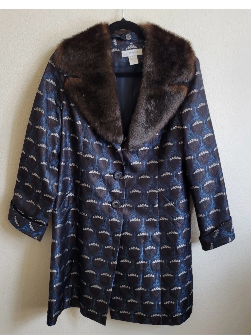 Vintage Nine West Brocade Tapestry Long Coat with Faux Fur Collar – Size XL